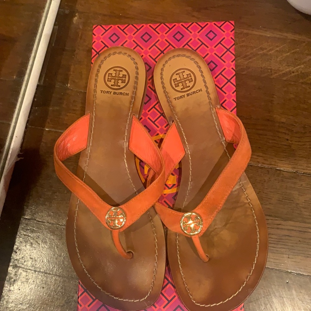 Coral Tory Burch thong sandals